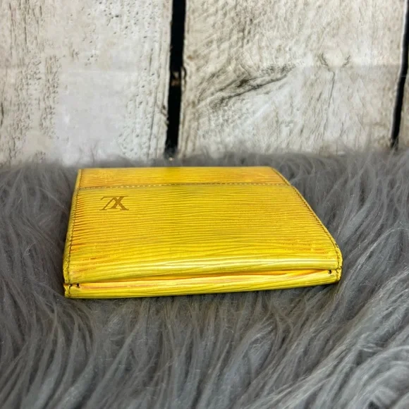 LOUIS VUITTON - Epi compact wallet